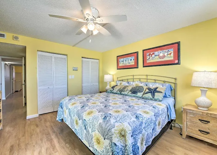 Beachfront Pcb Escape With Free Beach Chair Services