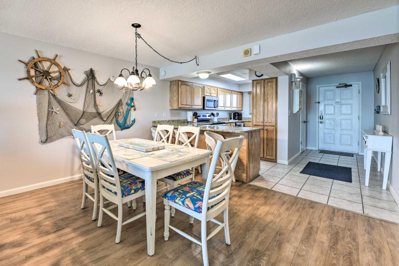 Beachfront Pcb Escape With Free Chair Services * Panama Stadt