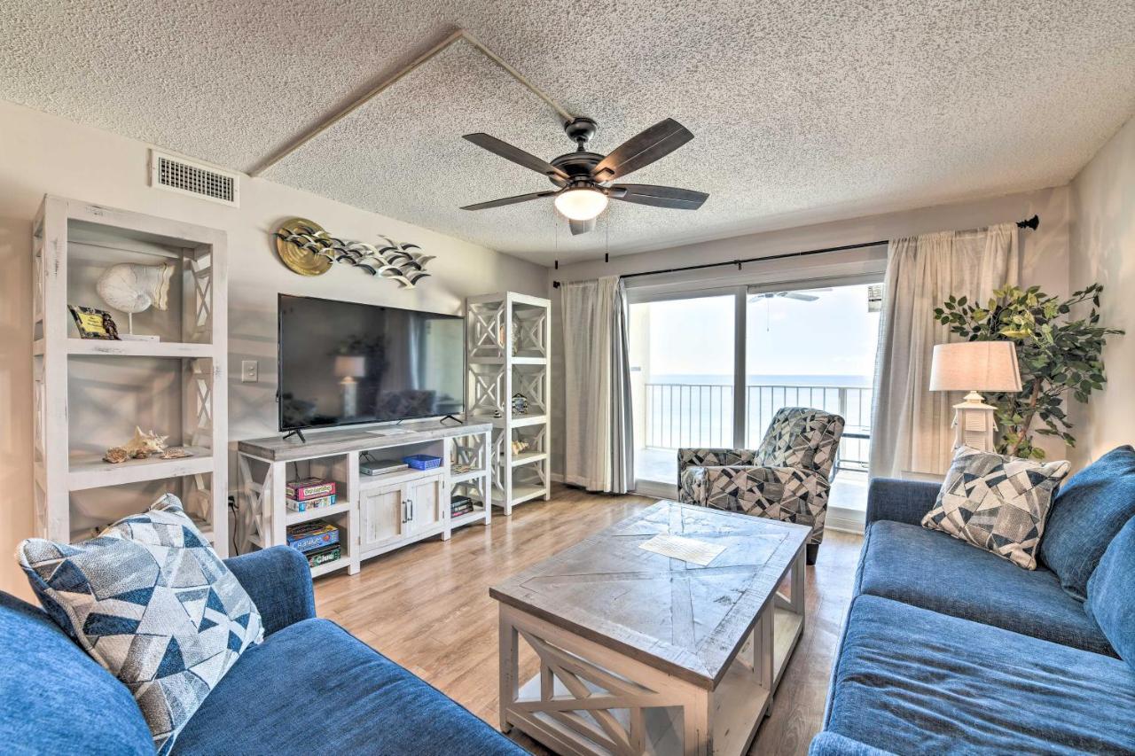 Beachfront Pcb Escape With Free Chair Services Apartment Panama Stadt
